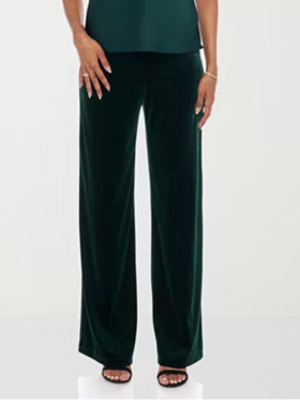 Wide-Leg Velvet Pants in Emerald Green